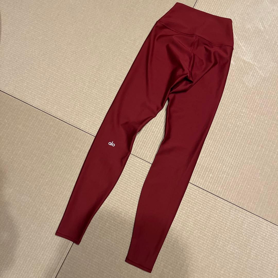 alo yoga airlift xxs ワインレッド系