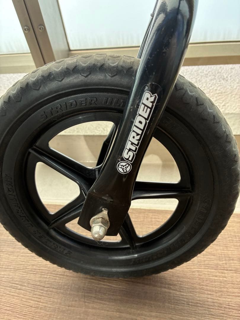 美品　超人気　STRIDER ストライダー　イエロー