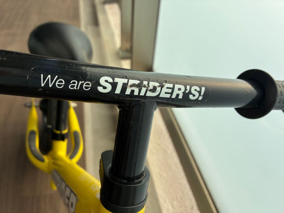 美品　超人気　STRIDER ストライダー　イエロー