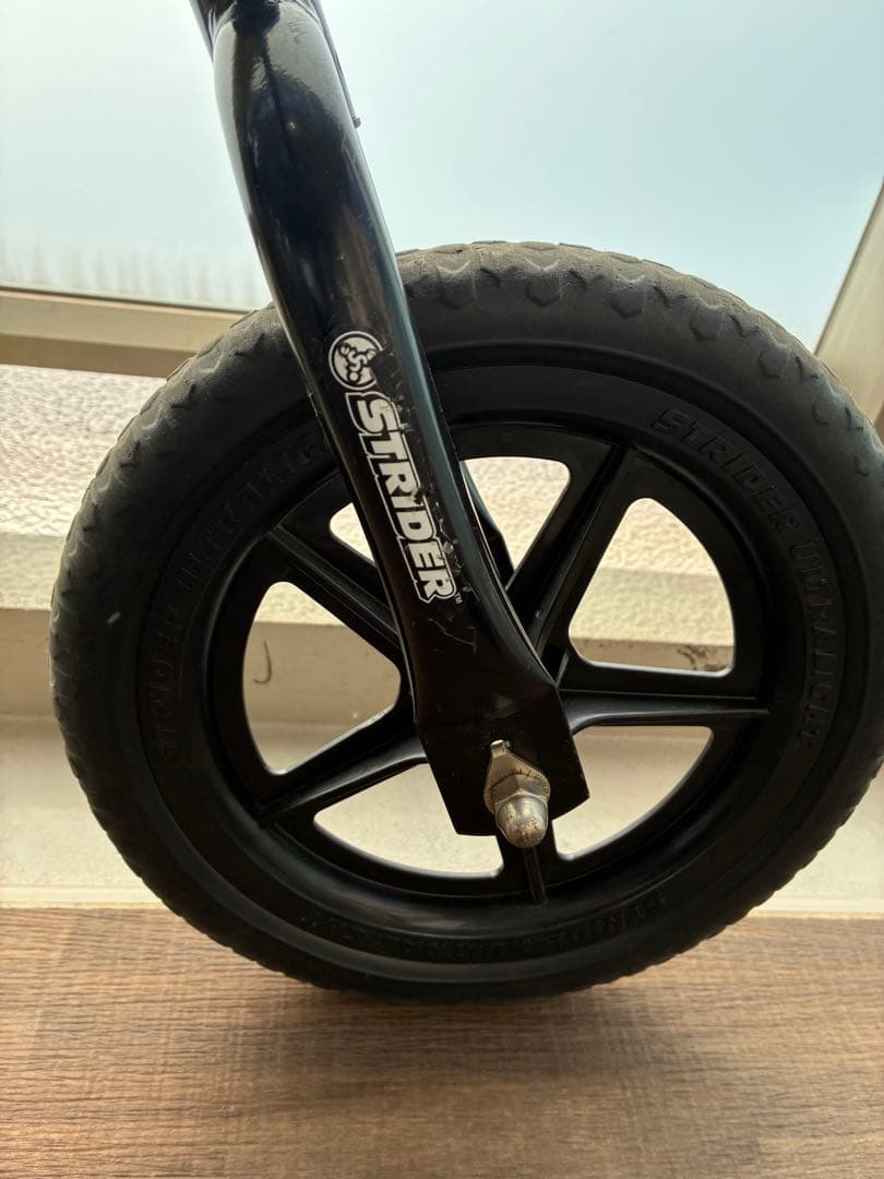 美品　超人気　STRIDER ストライダー　イエロー
