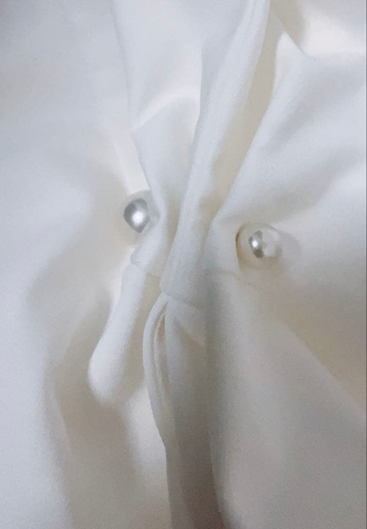 新品　VERY掲載　ESTNATION 袖フリルパール付き　カットソー