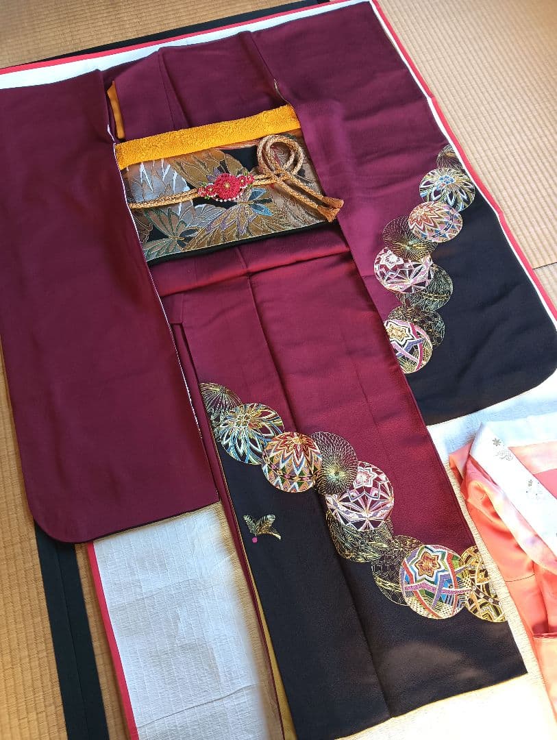 美品　振袖フルセット　 ワインレッドに手鞠刺繍　丈167 裄67
