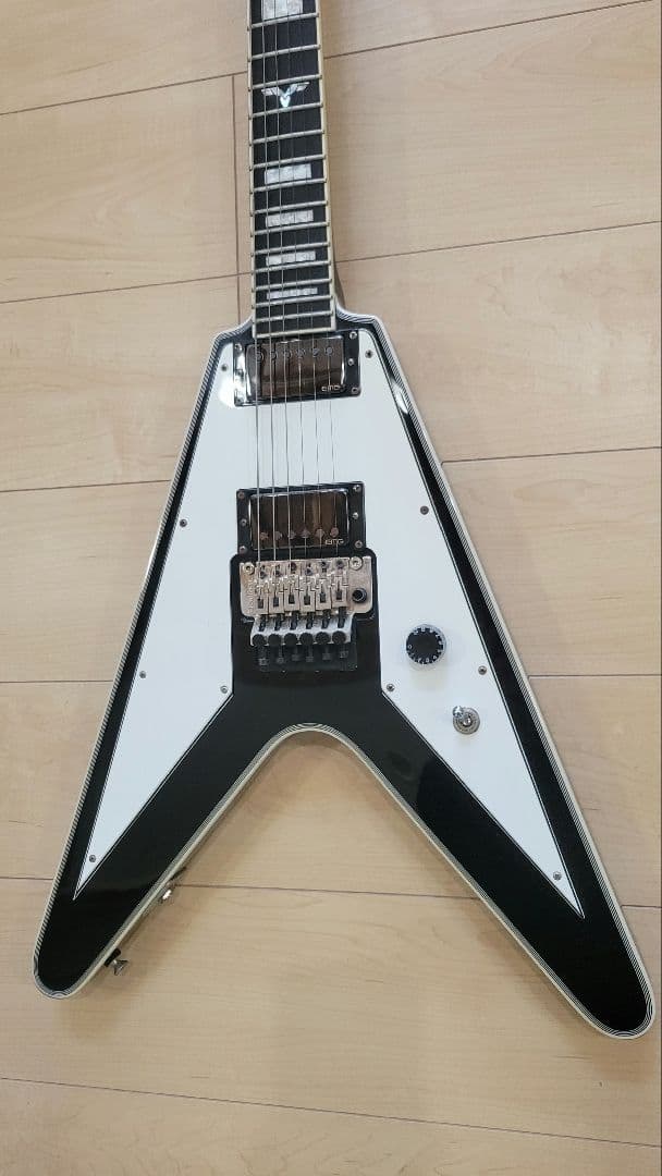 ギター Epiphone Richie Faulkner Flying-V Custom