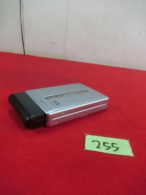 255：SONY WM-GX788　ソニー　カセットウォークマン　ジャンク
