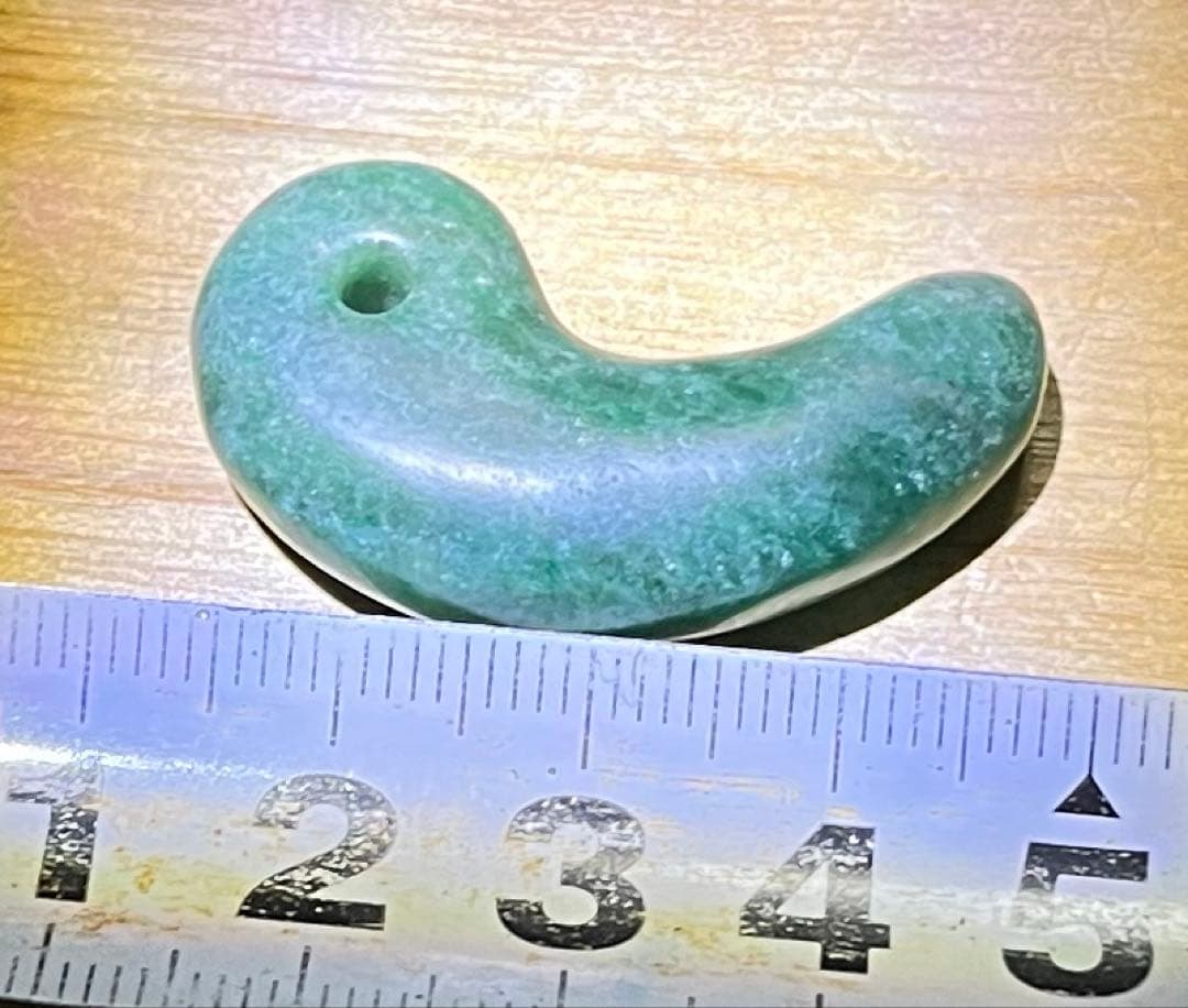 ナツ様 翡翠 勾玉 9g