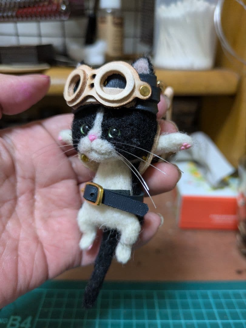 くろ出品 豆猫PECO-LIN