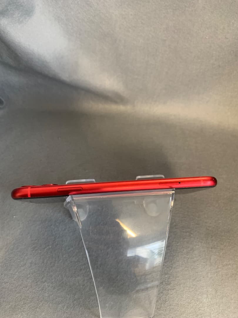 美品　国内版　SIMフリー　iPhone11 64GB レッド色