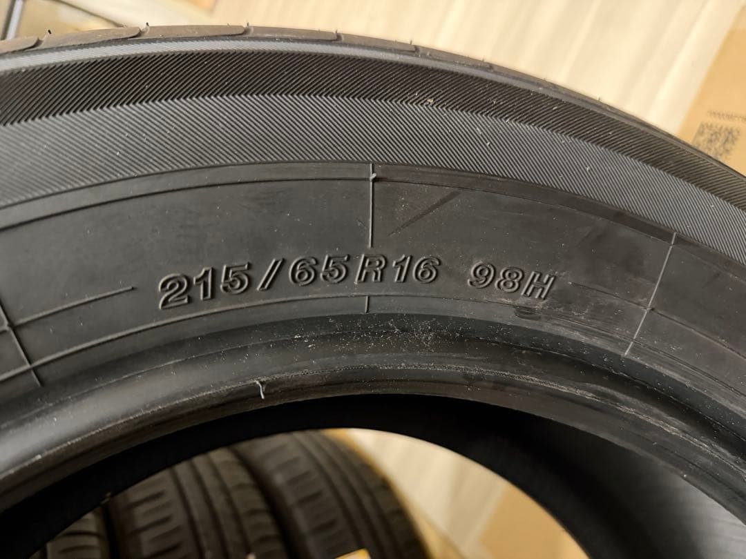 ②送料無料！215/65R16 ヨコハマBluEarth E51A バリ山イボ付
