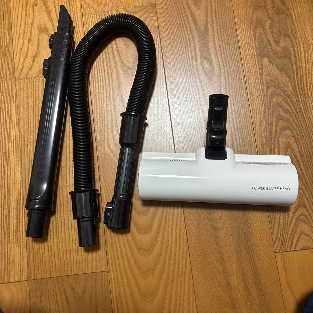 TOSHIBA サイクロン式キャニスター掃除機