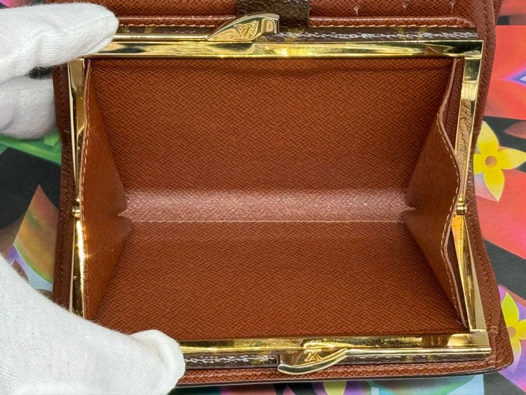 美品！LOUIS VUITTONルイヴィトン　がま口付き二つ折り財布
