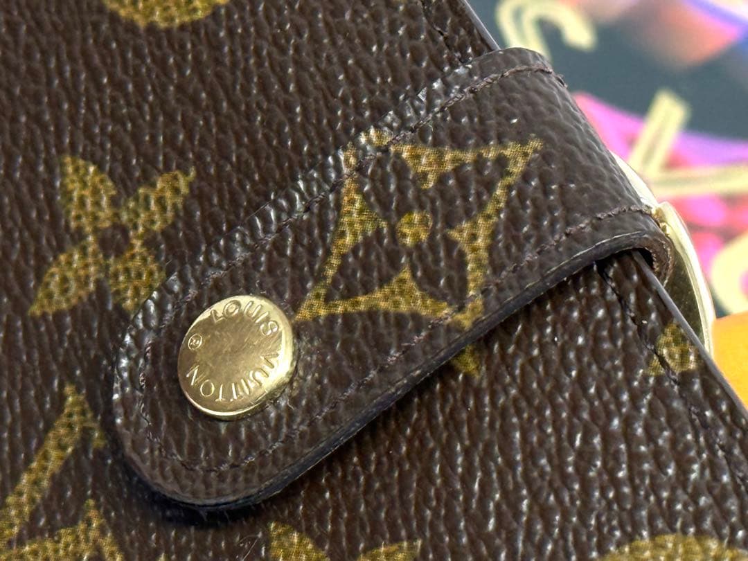美品！LOUIS VUITTONルイヴィトン　がま口付き二つ折り財布