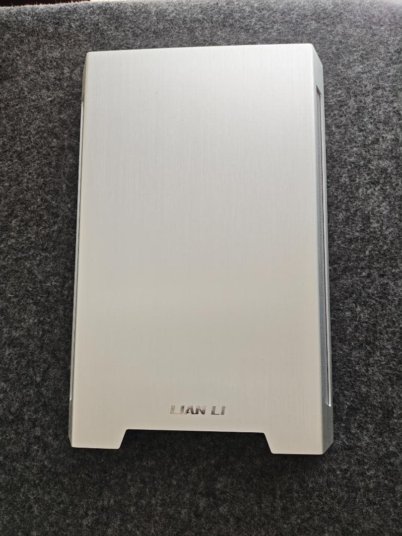 Mini ITX PCケース Lian Li TU150