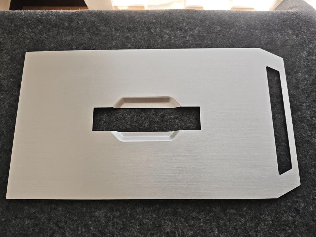 Mini ITX PCケース Lian Li TU150
