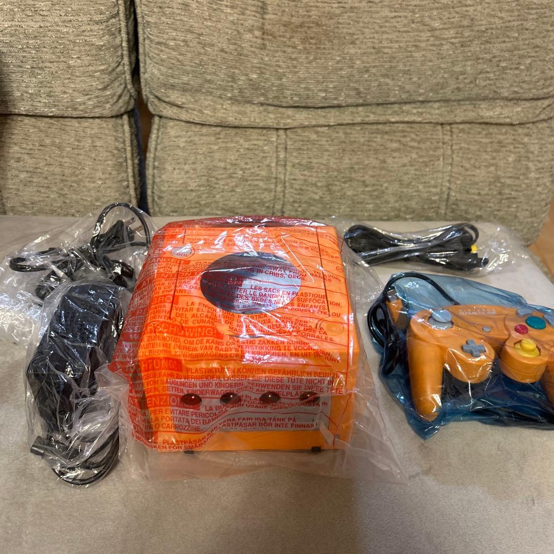 ニンテンドーゲームキューブ　本体　オレンジ