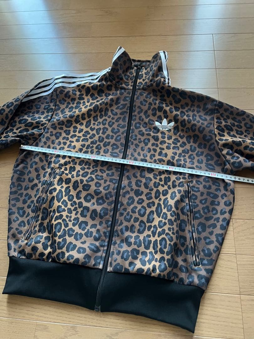 adidas ヒョウ柄　ジャージ　Mサイズ