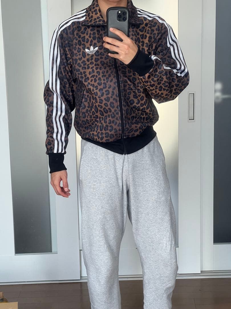 adidas ヒョウ柄　ジャージ　Mサイズ