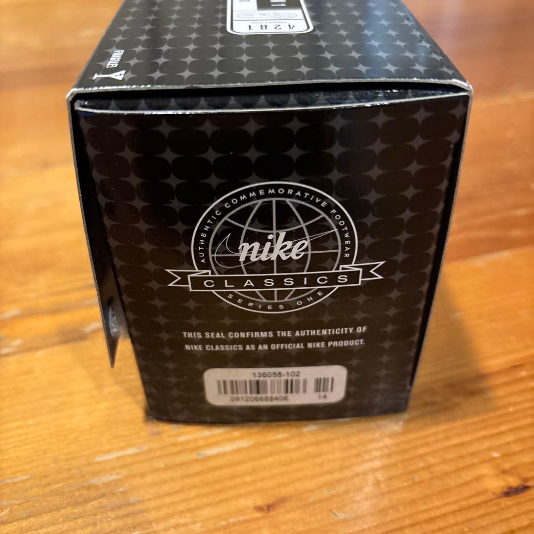 s*8様 限定　NIKE AIR JORDAN 1 オフィシャルミニチュアフィギ
