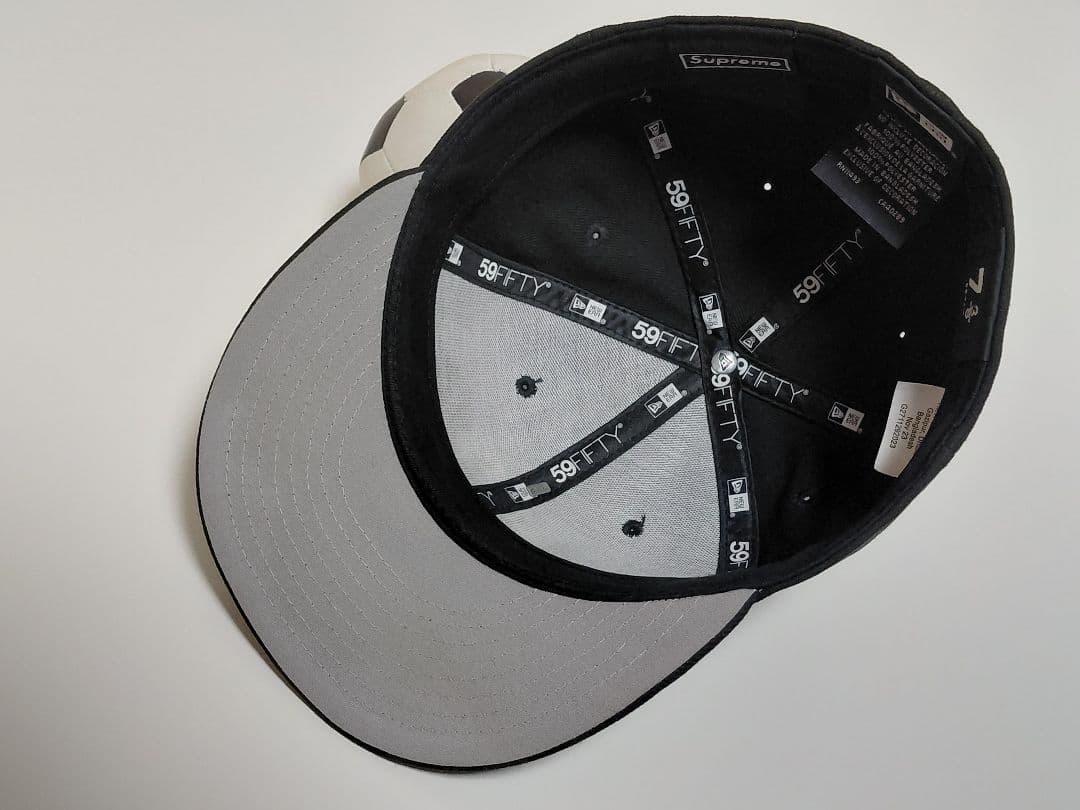 【極美品】Supreme　New Era　Gold Cross　S Logo　黒