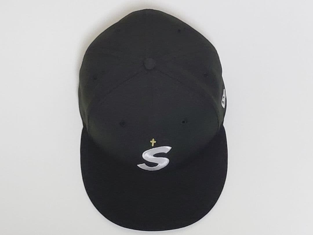 【極美品】Supreme　New Era　Gold Cross　S Logo　黒