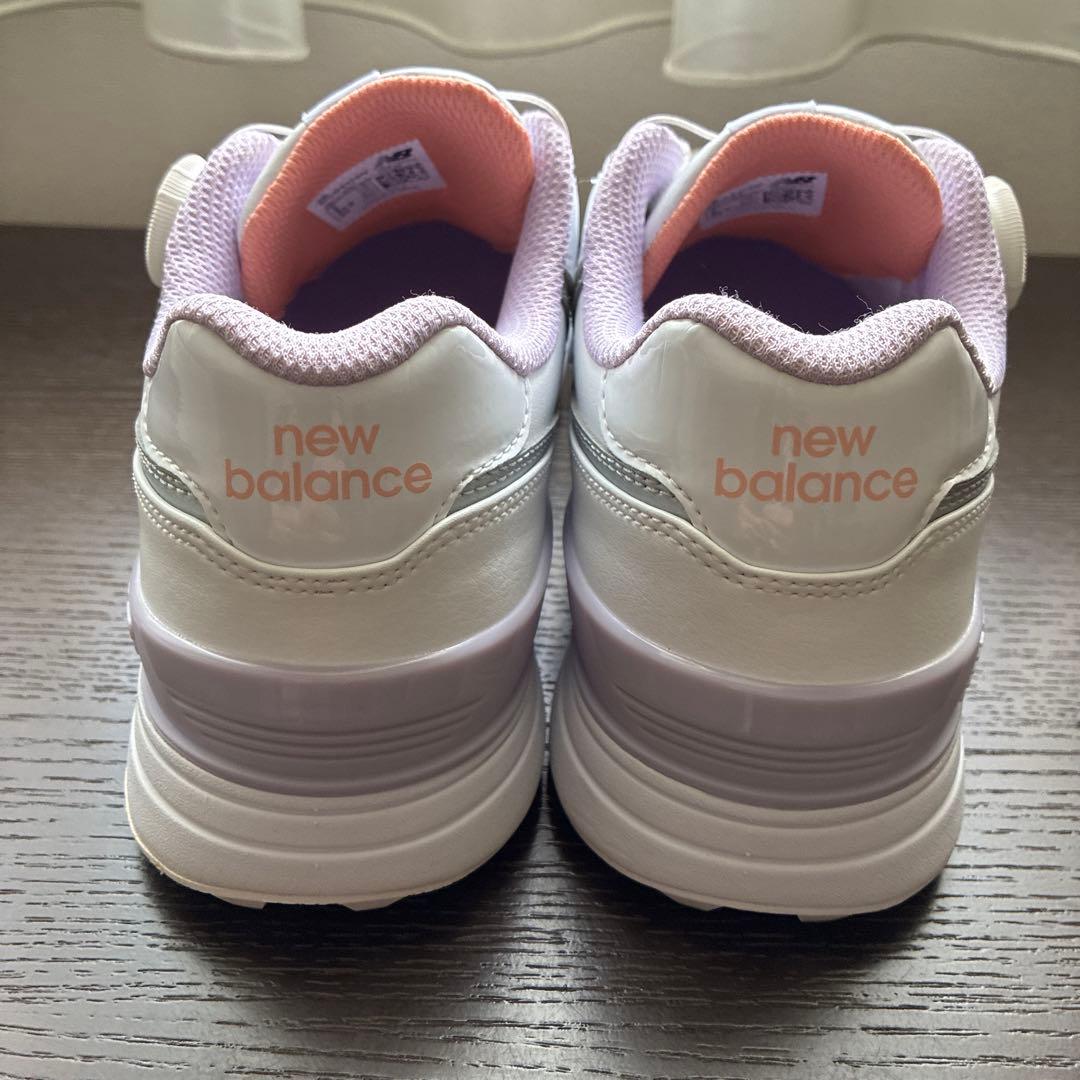 New Balance 女性用ゴルフシューズ ホワイト