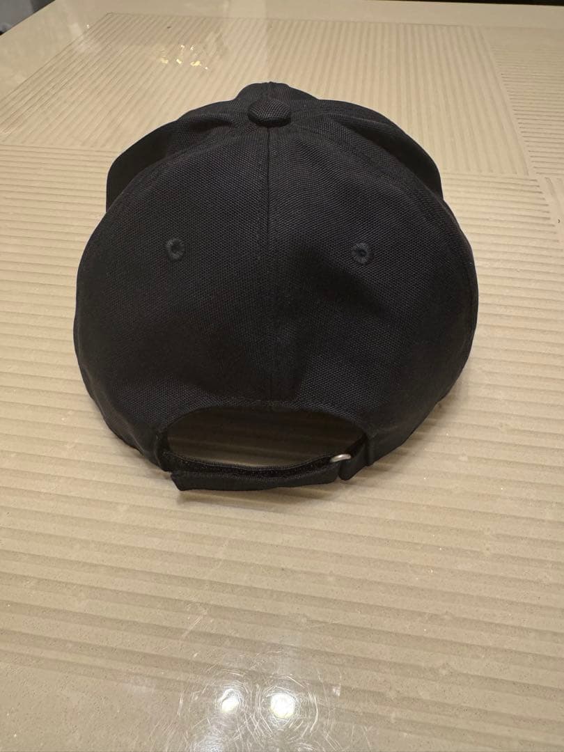 GIVENCHY ブラックキャップ