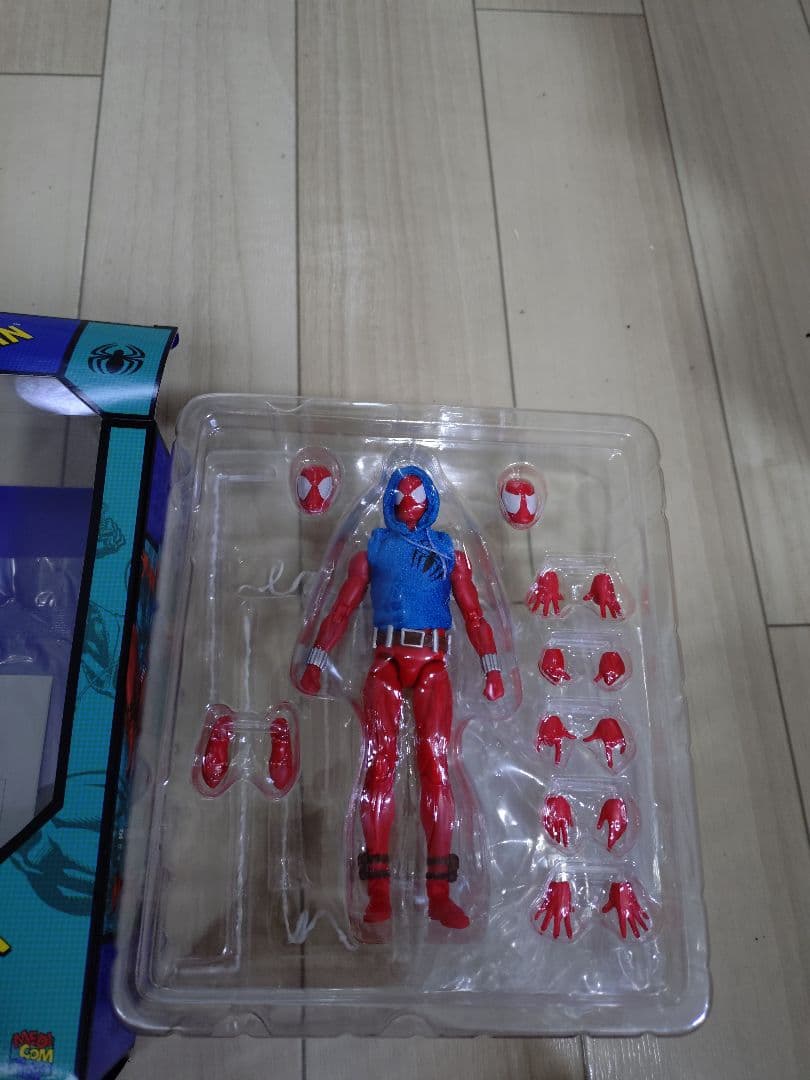 MAFEX　スカーレットスパイダーマン