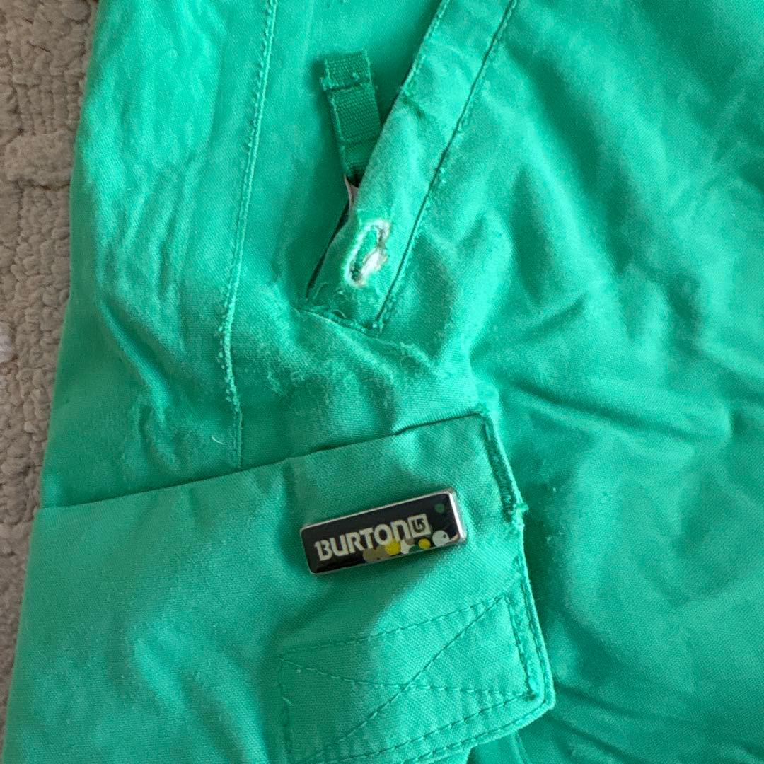 BURTON スノーボードウェア（ホワイト/ベージュ/グリーン）上下セット