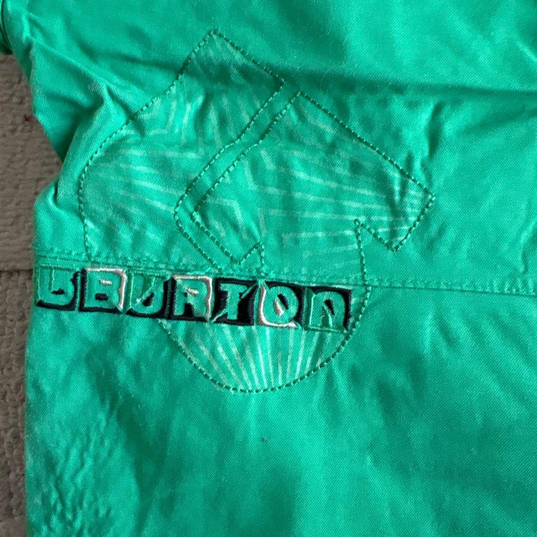 BURTON スノーボードウェア（ホワイト/ベージュ/グリーン）上下セット