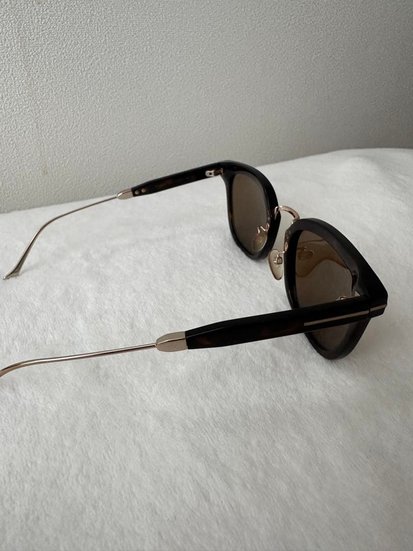 美品　TOM FORD サングラス　箱付き