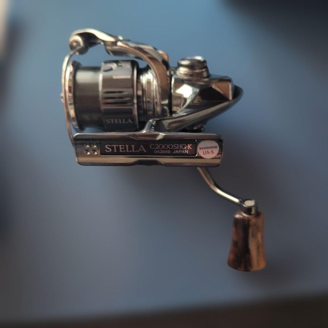ア*ラ様 SHIMANO Stella C2000SHG スピニング 中古美品