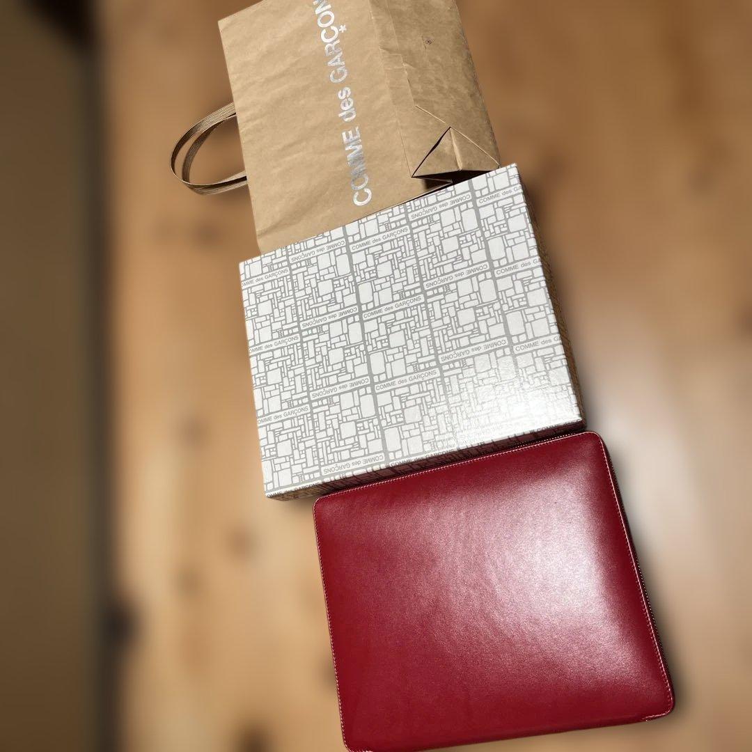 :*)様 COMME des GARÇONS コムデギャルソン iPadケース赤