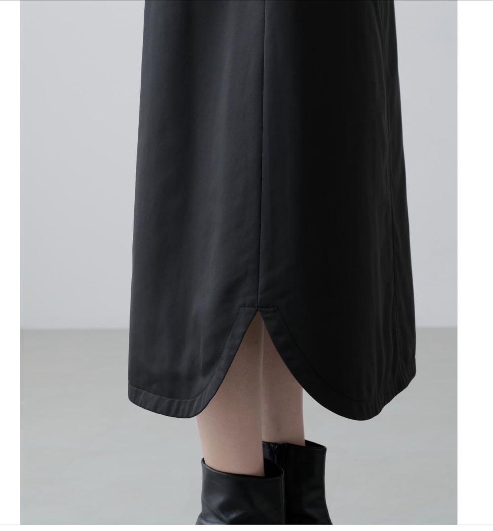 三連休セールADORE美品トリプルクロススカート黒