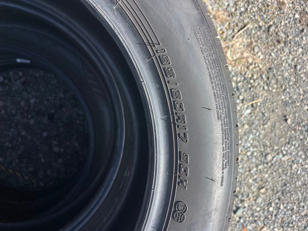 美品2024年製DUNLOP ENASAVE　195/60R17