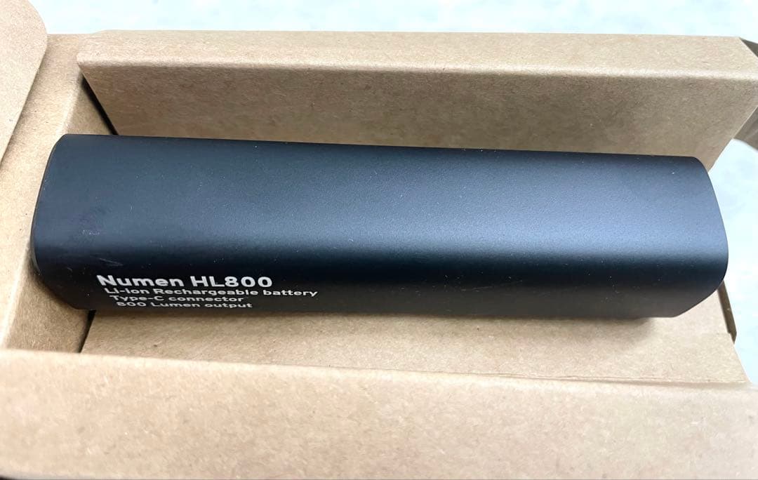 フロントライト　Giant Numen HL800