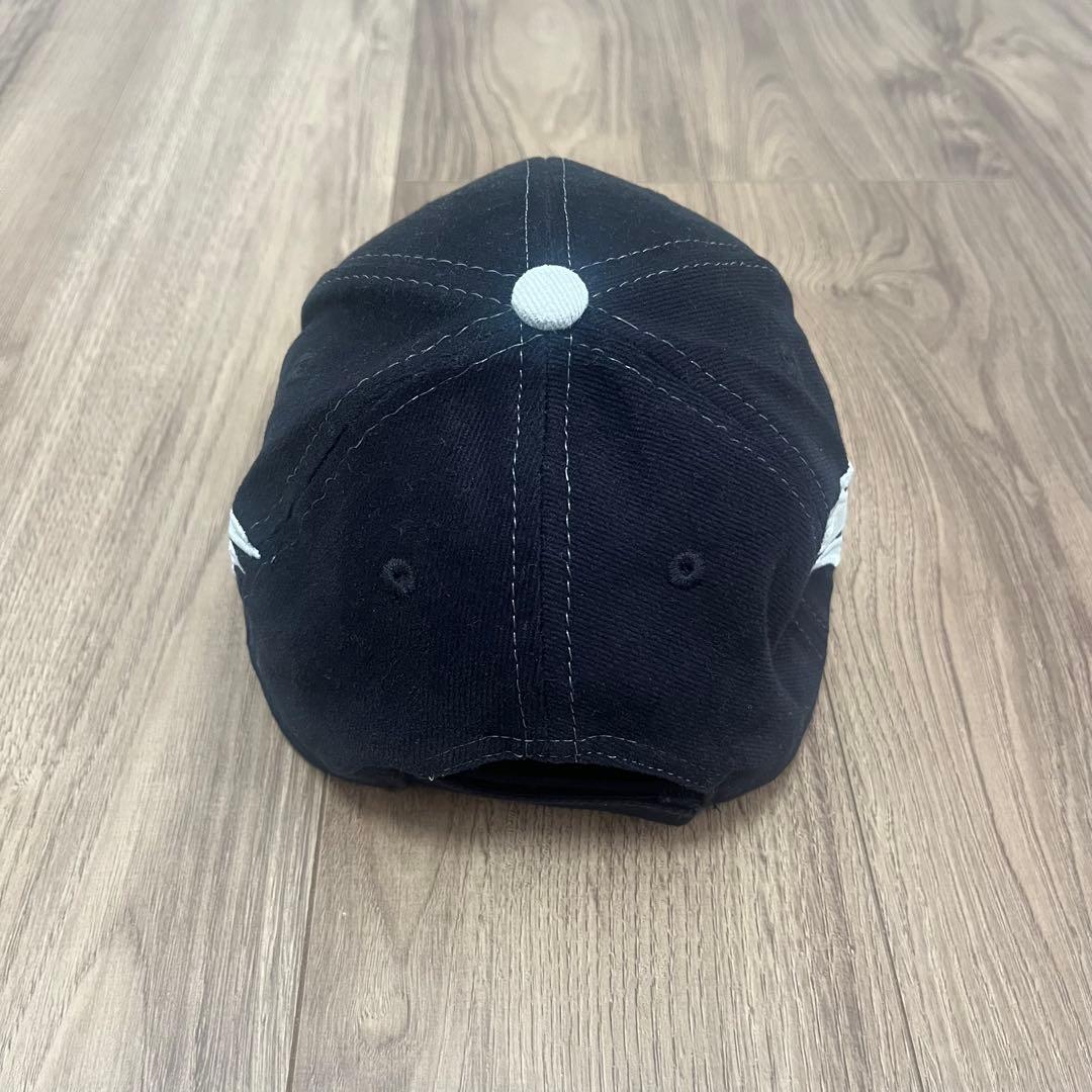 LEGENDARY 6 YEEZY GAP BALENCIAGA 元ネタ