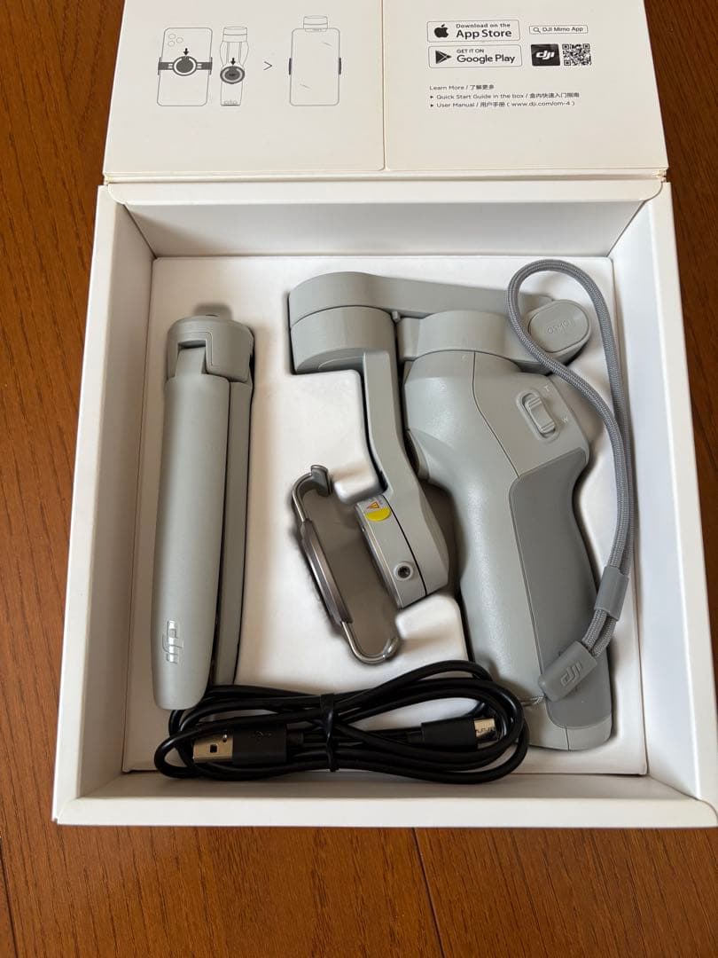 DJI OM 4 スマートフォンスタビライザー