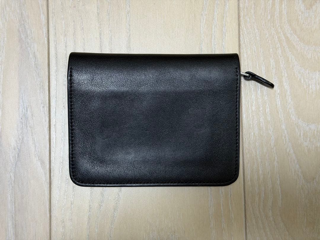 小物 STANDARD SUPPLY FLAP WALLET