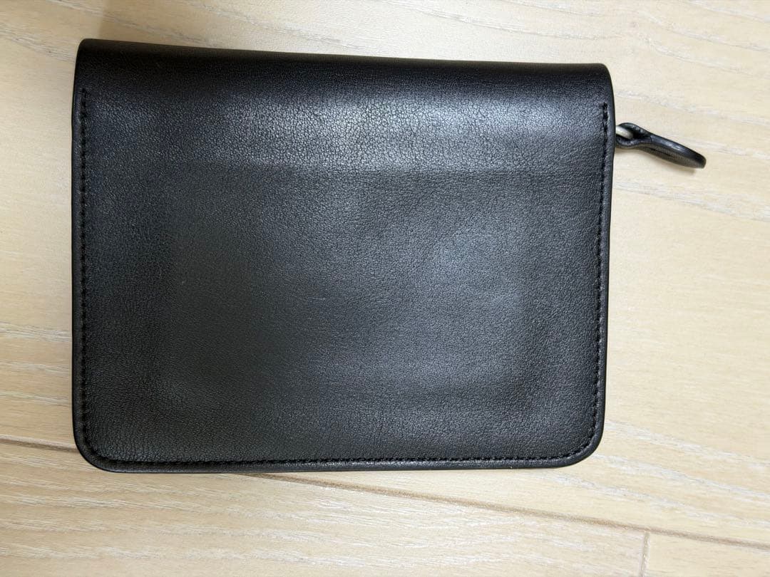 小物 STANDARD SUPPLY FLAP WALLET