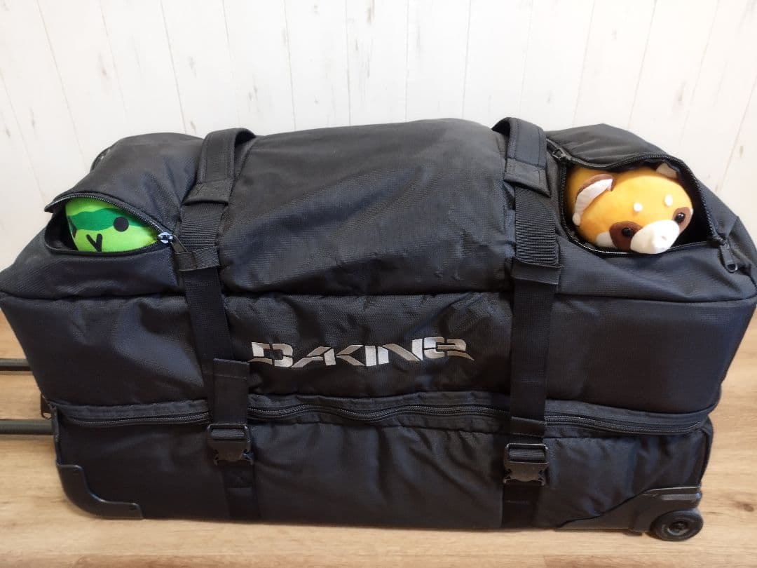 DAKINE ブラック キャリーカート 約40×40×80センチ