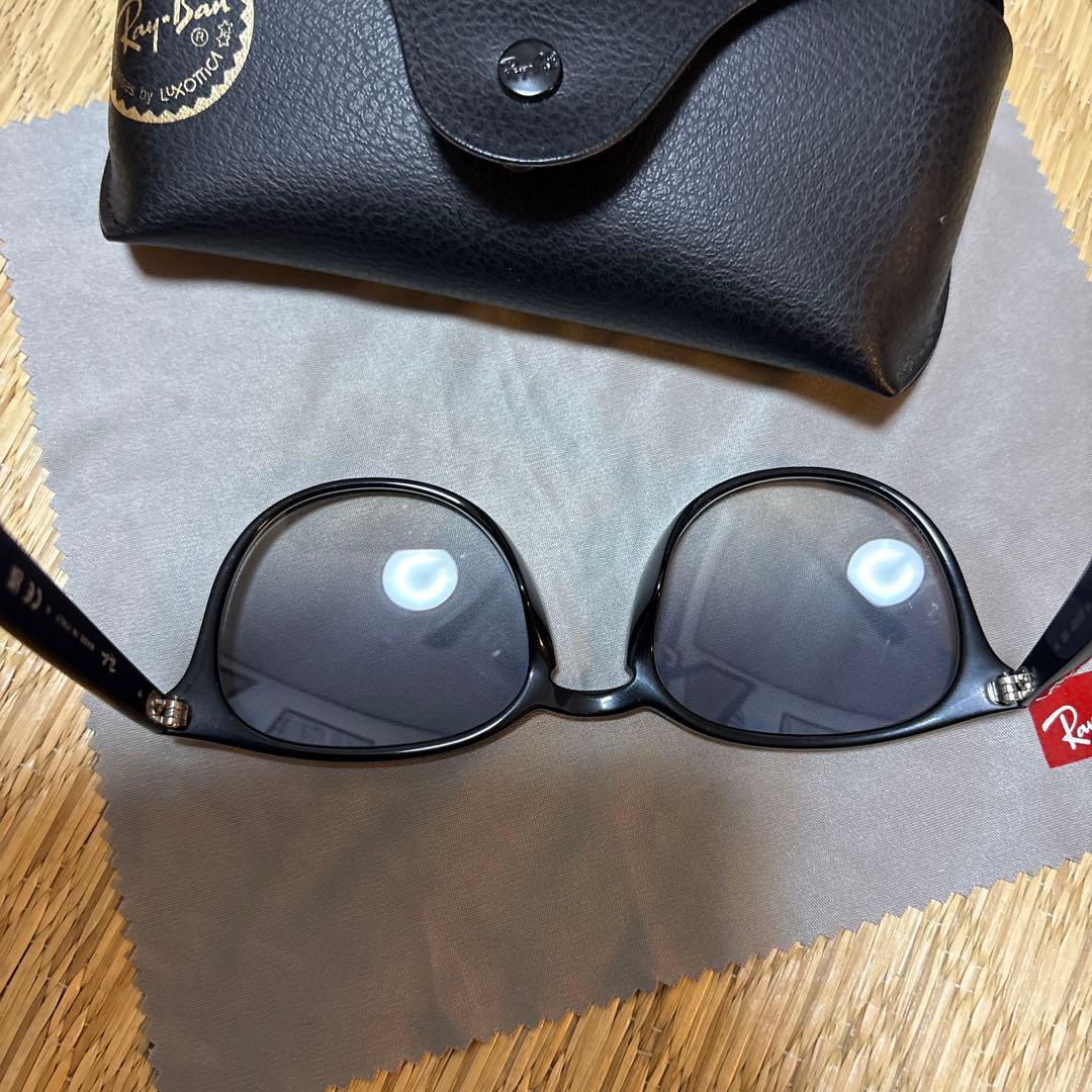 Ray-Ban RB 4259-F サングラス　ブラック　グラデーション