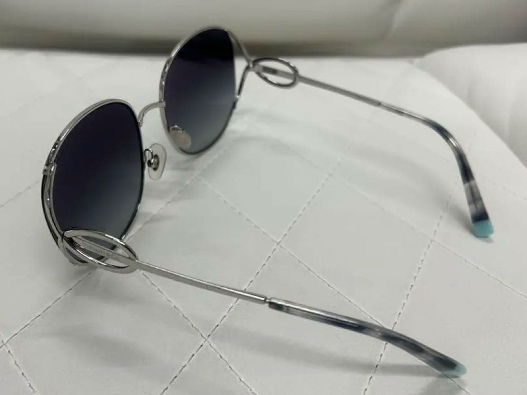 【ほぼ未使用美品】Tiffany&Co. ティファニー サングラス TF3065