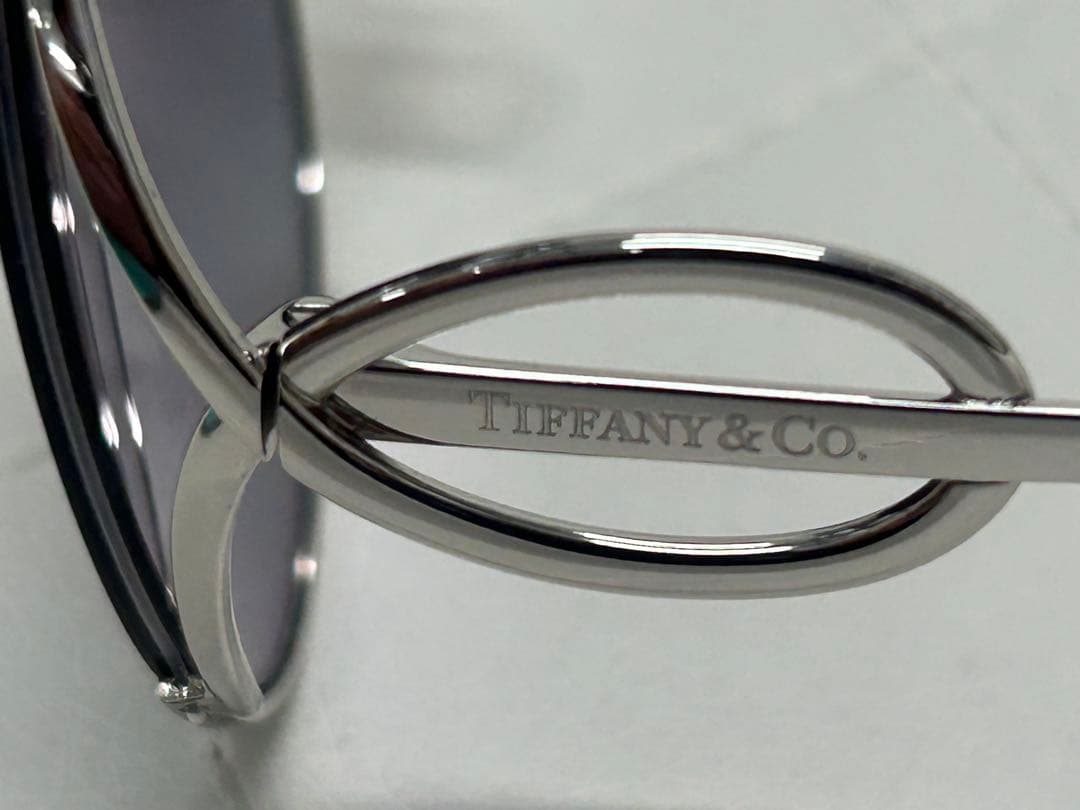 【ほぼ未使用美品】Tiffany&Co. ティファニー サングラス TF3065
