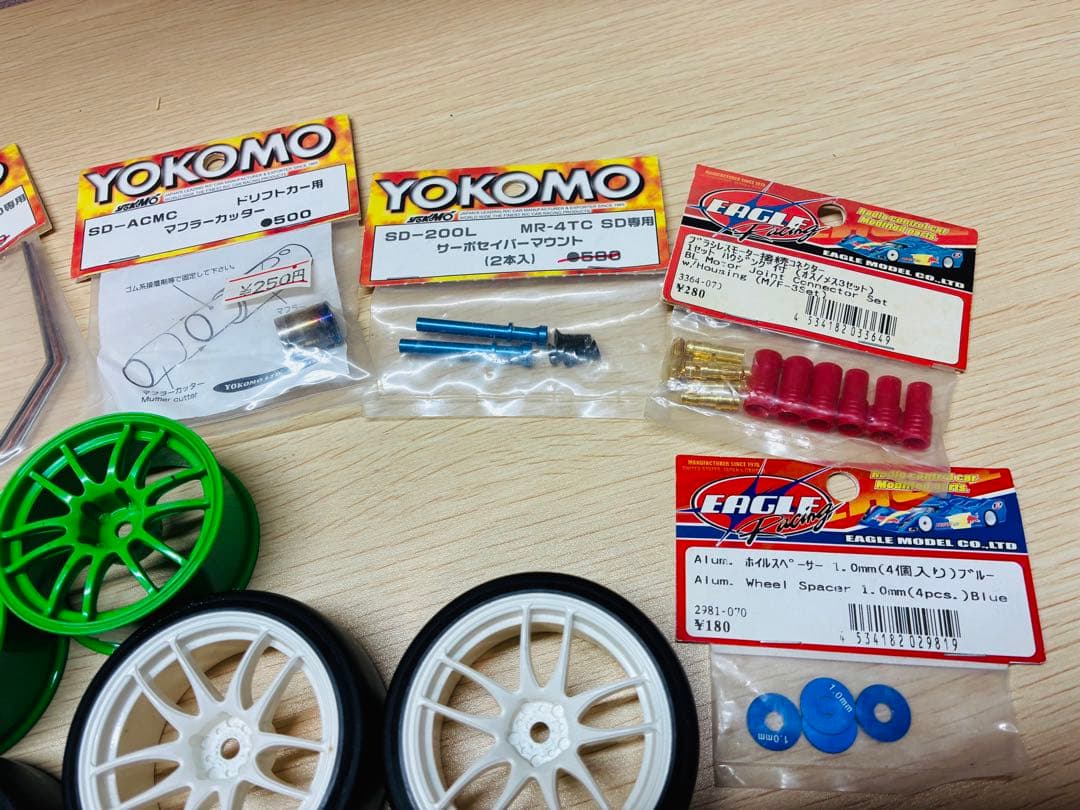 ラジコンホイール　タイヤ　ドリフトタイヤ　パーツ色々