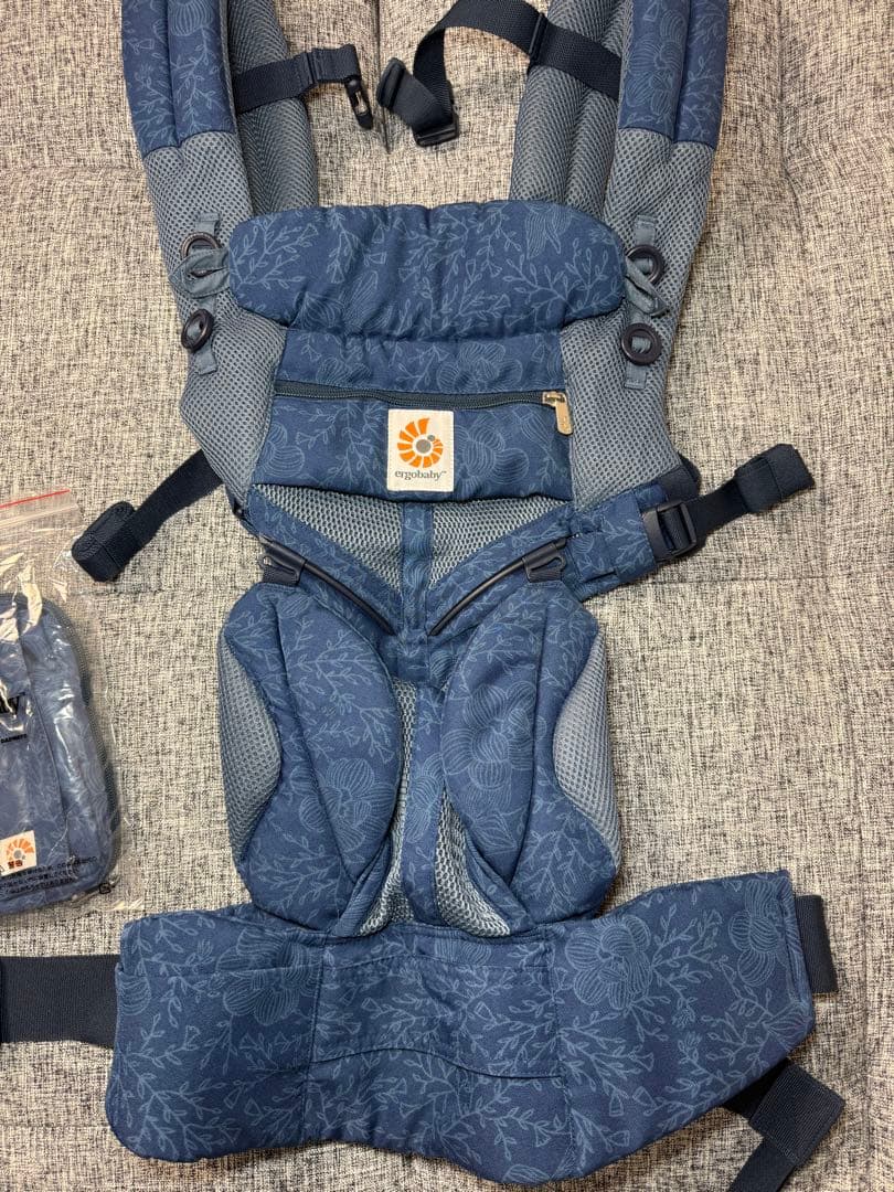 ★逃げ恥★美品・希少　エルゴベビー オムニブリーズ360 Blue bloom