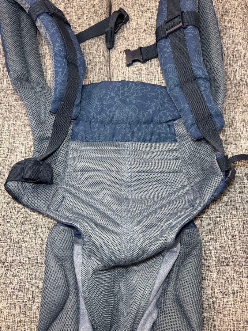 ★逃げ恥★美品・希少　エルゴベビー オムニブリーズ360 Blue bloom
