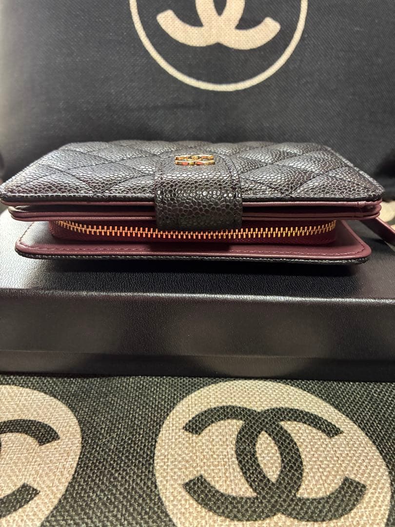 ゆぅ『未使用』CHANELキルティング２つ折り財布