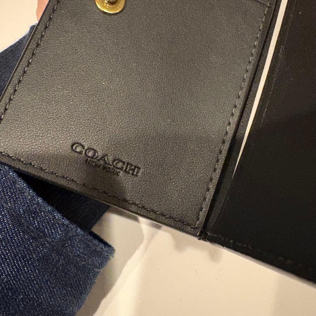 COACH コーチ 名刺・カードケース　エッセンシャルビジネスカードケース