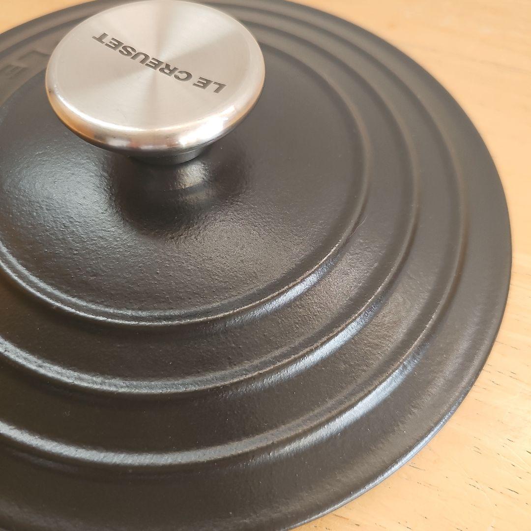 LE CREUSET　ココットロンド　両手鍋　18cm