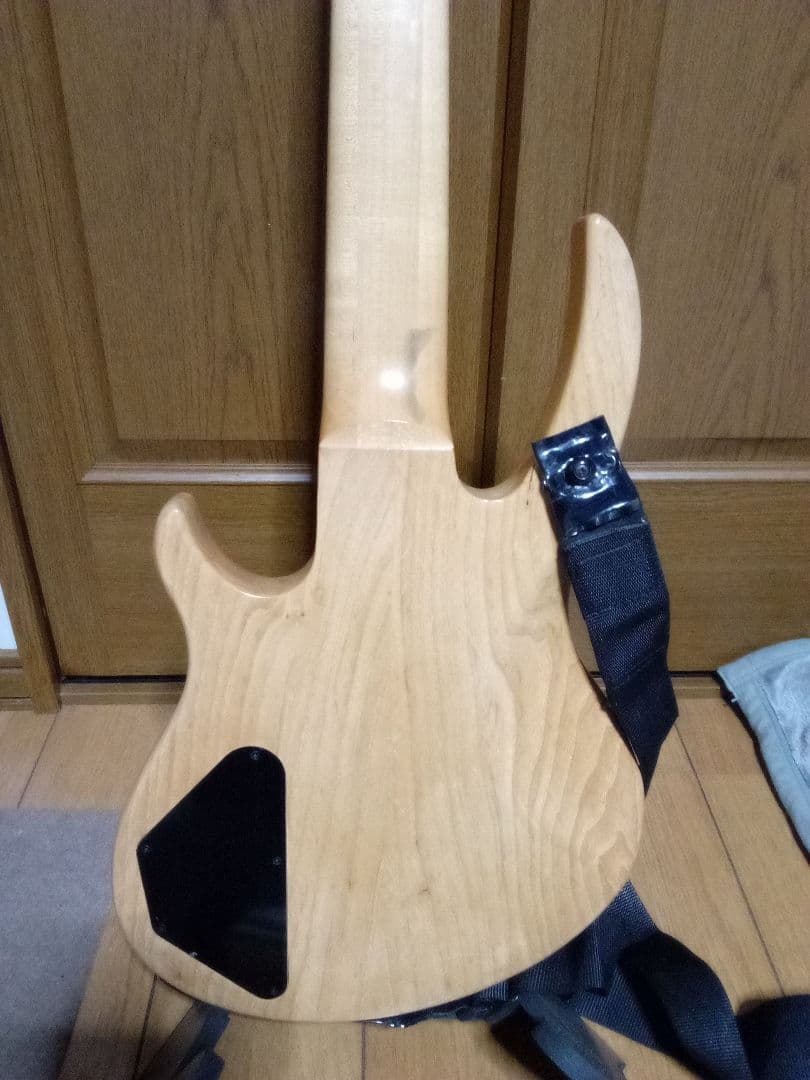 で*明様 ギブソン Gibson EB五弦ベース カスタムモデル ブラック ナチ