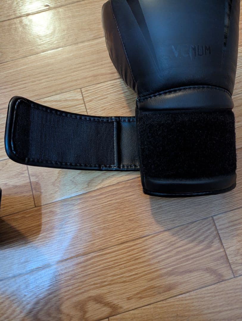 Venum ヴェナム ボクシンググローブ 14oz ブラック